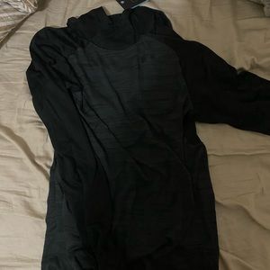 BNWT Nike Men’s Longsleeve with Hood
